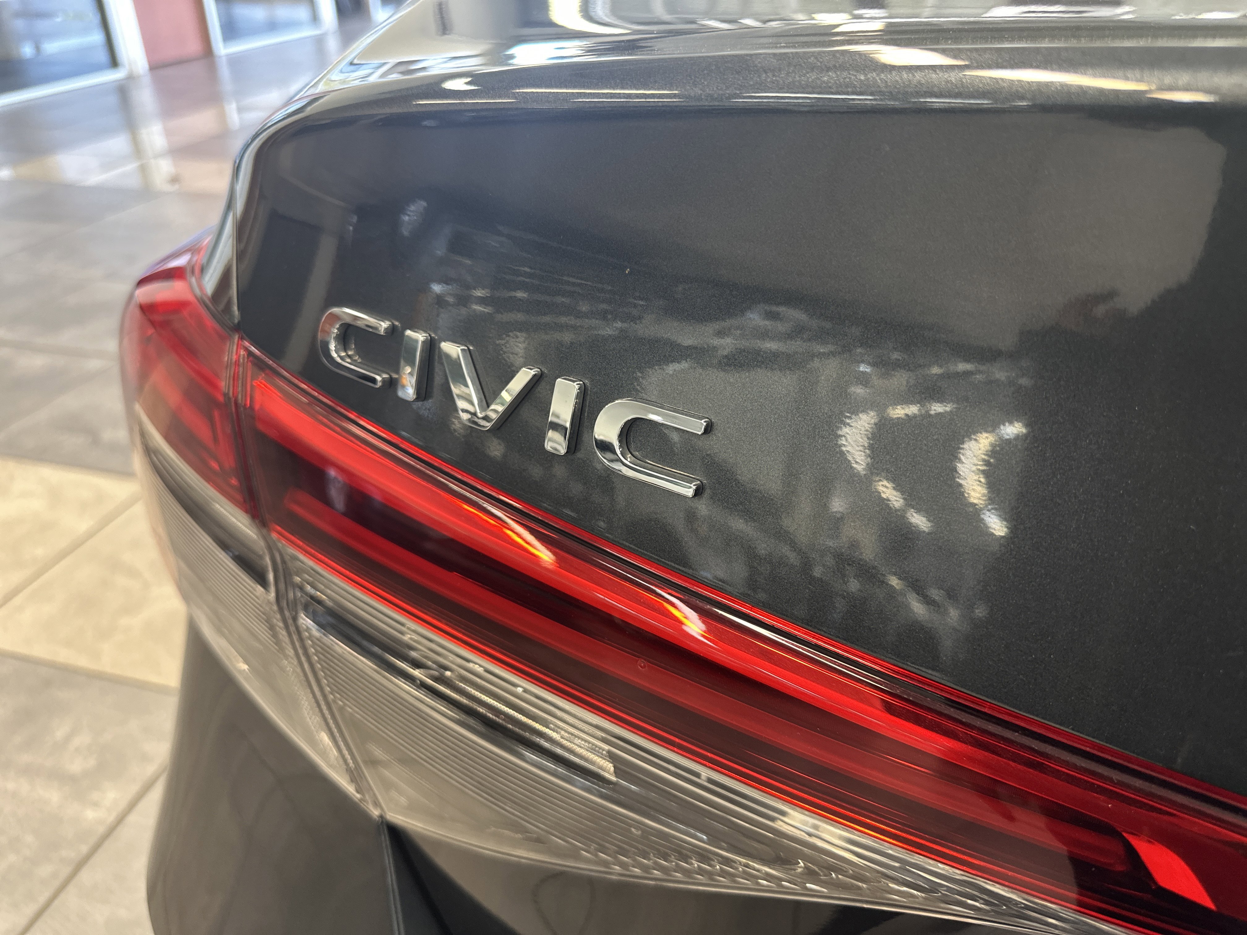 Used 2024 Honda Civic Sport image 9
