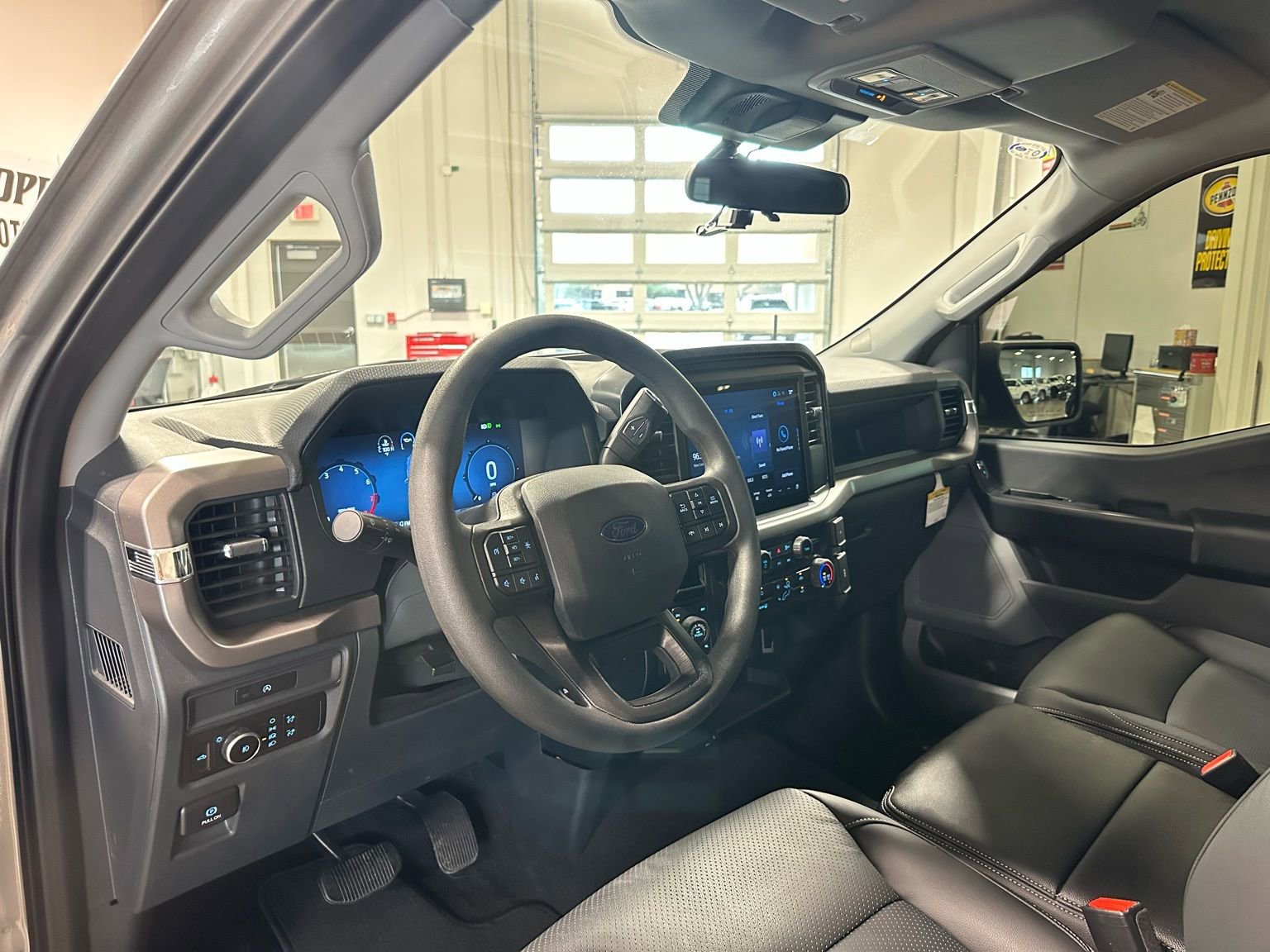 Used 2025 Ford F150 XL w/ Equipment Group 103A High image 17