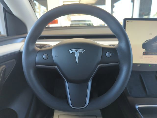 Used 2023 Tesla Model Y Long Range image 17