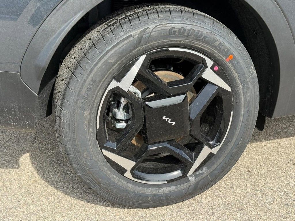 New 2026 Kia Sportage EX image 4