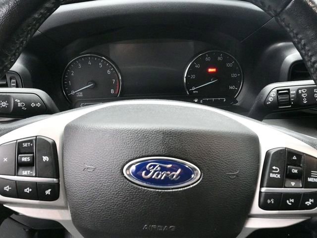 Used 2022 Ford Explorer XLT image 16