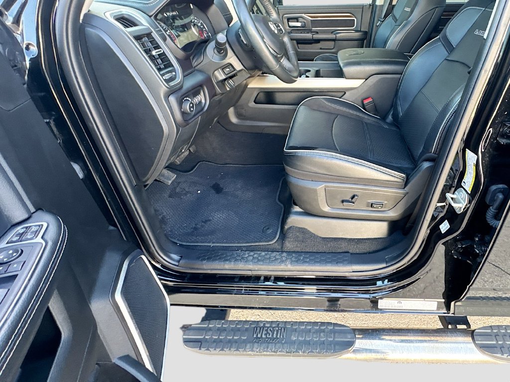Used 2024 RAM 3500 Laramie AWD/4WD image 26