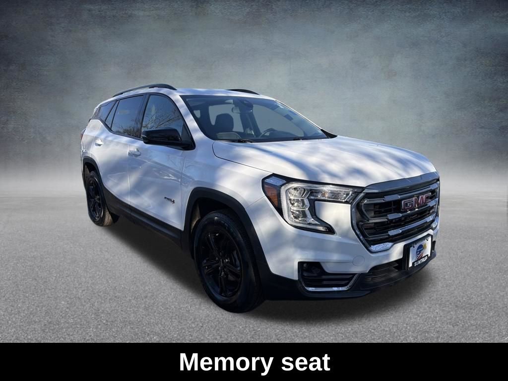 Used 2023 GMC Terrain AT4 AWD/4WD image 9