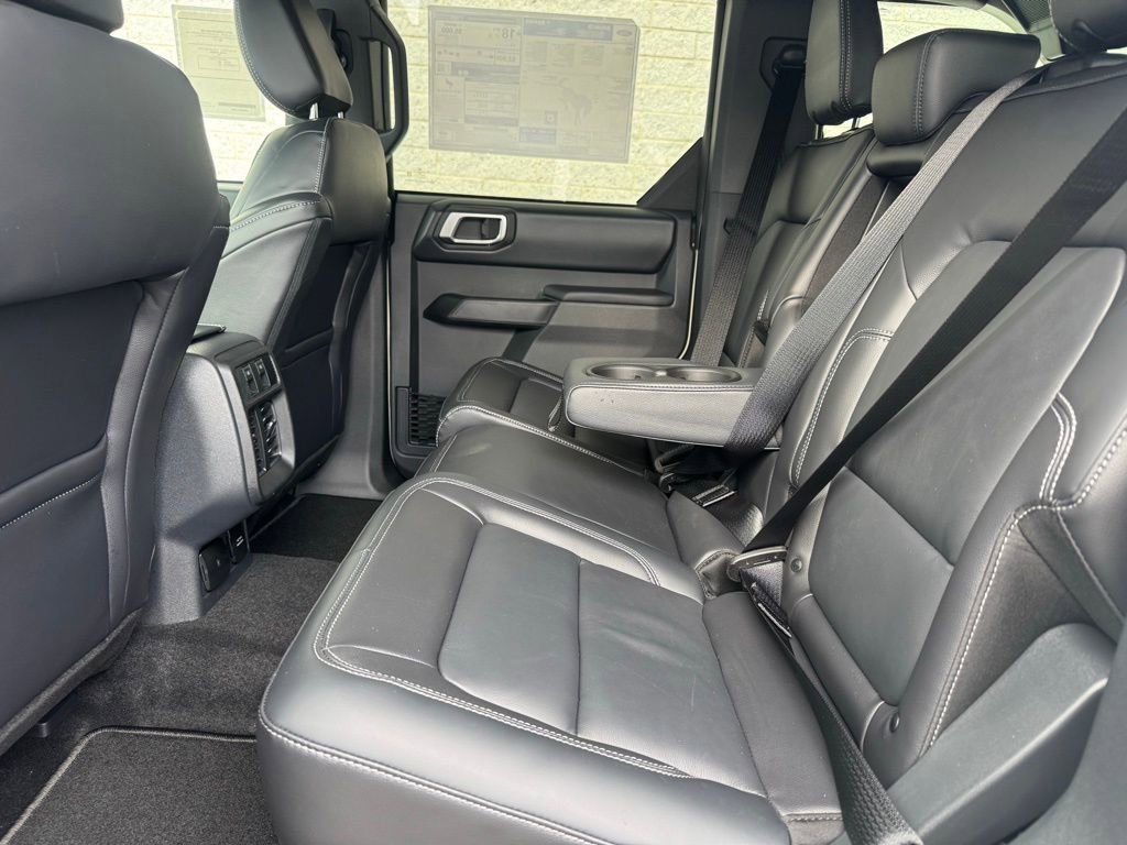 New 2025 Ford Bronco Outer Banks w/ Sasquatch Package image 21