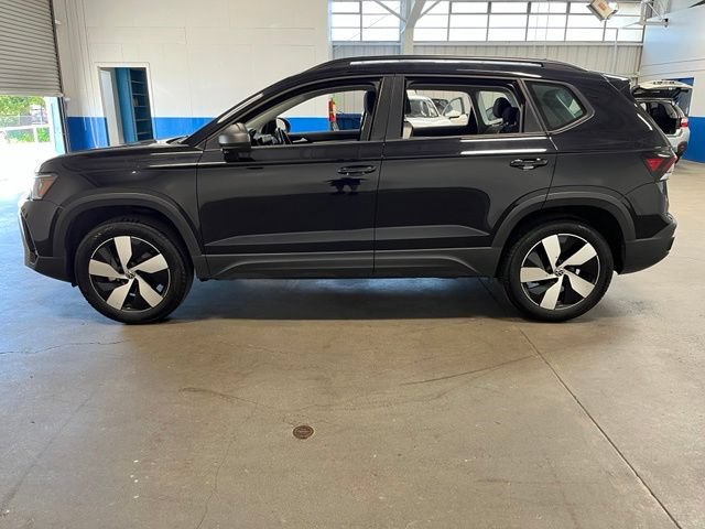 Used 2025 Volkswagen Taos S AWD/4WD image 6