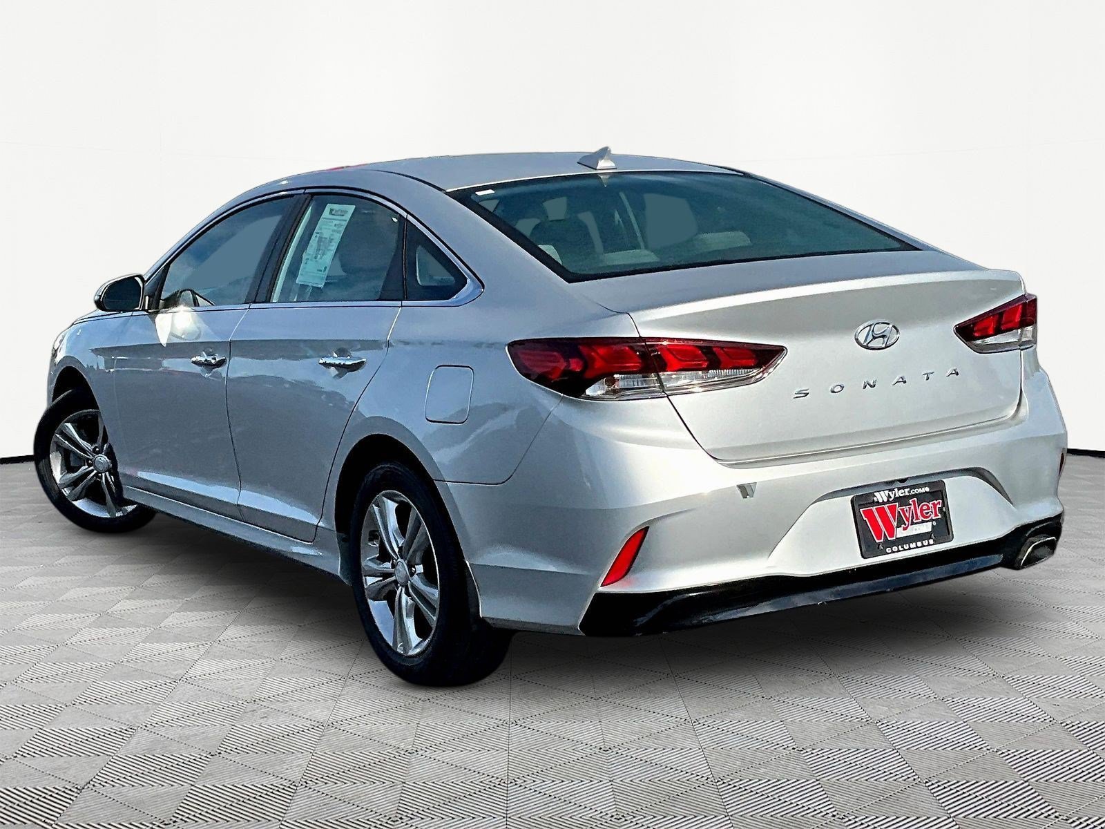 Used 2018 Hyundai Sonata SEL FWD image 4