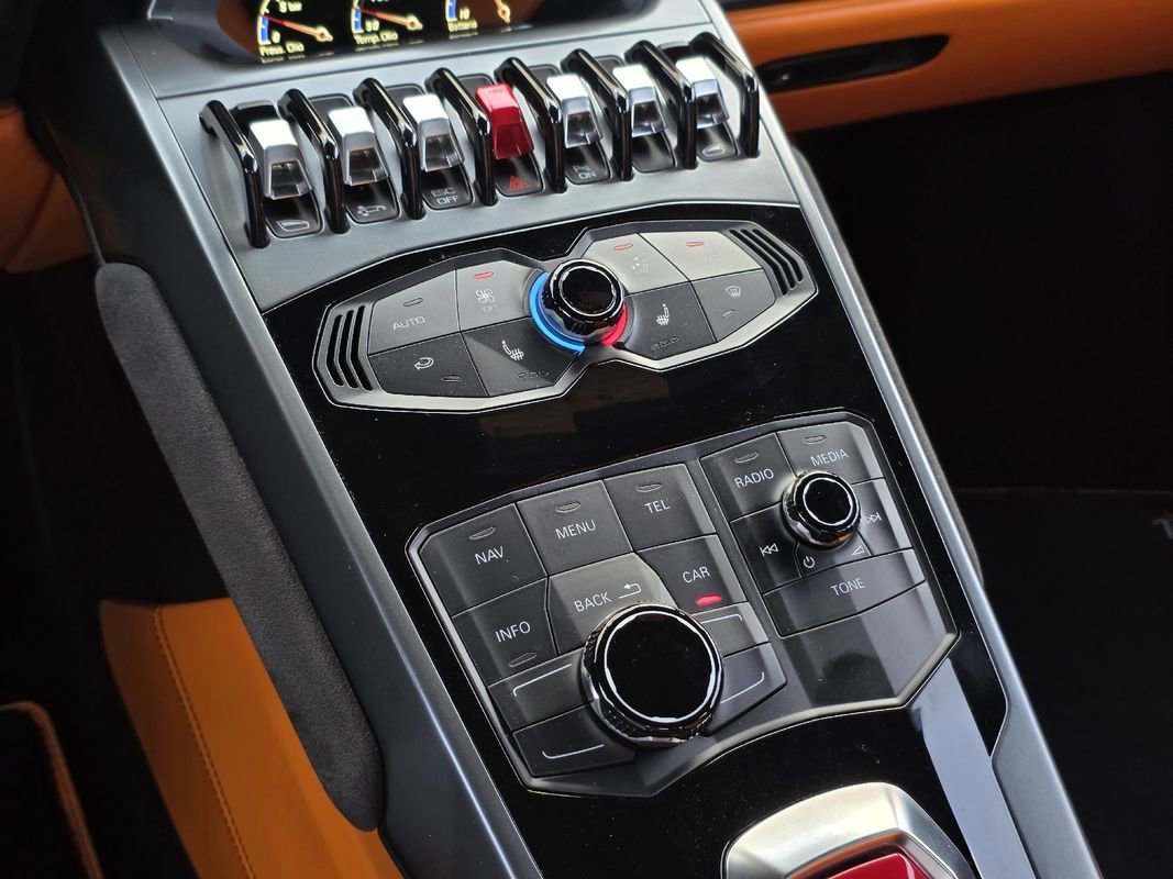 Used 2015 Lamborghini Huracan LP 610-4 image 16