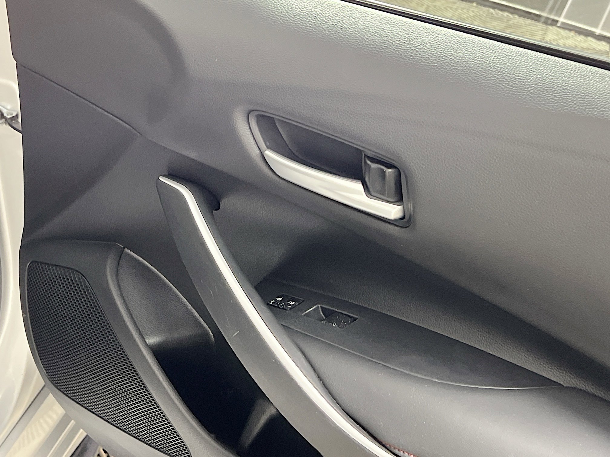 Used 2023 Toyota Corolla SE image 32