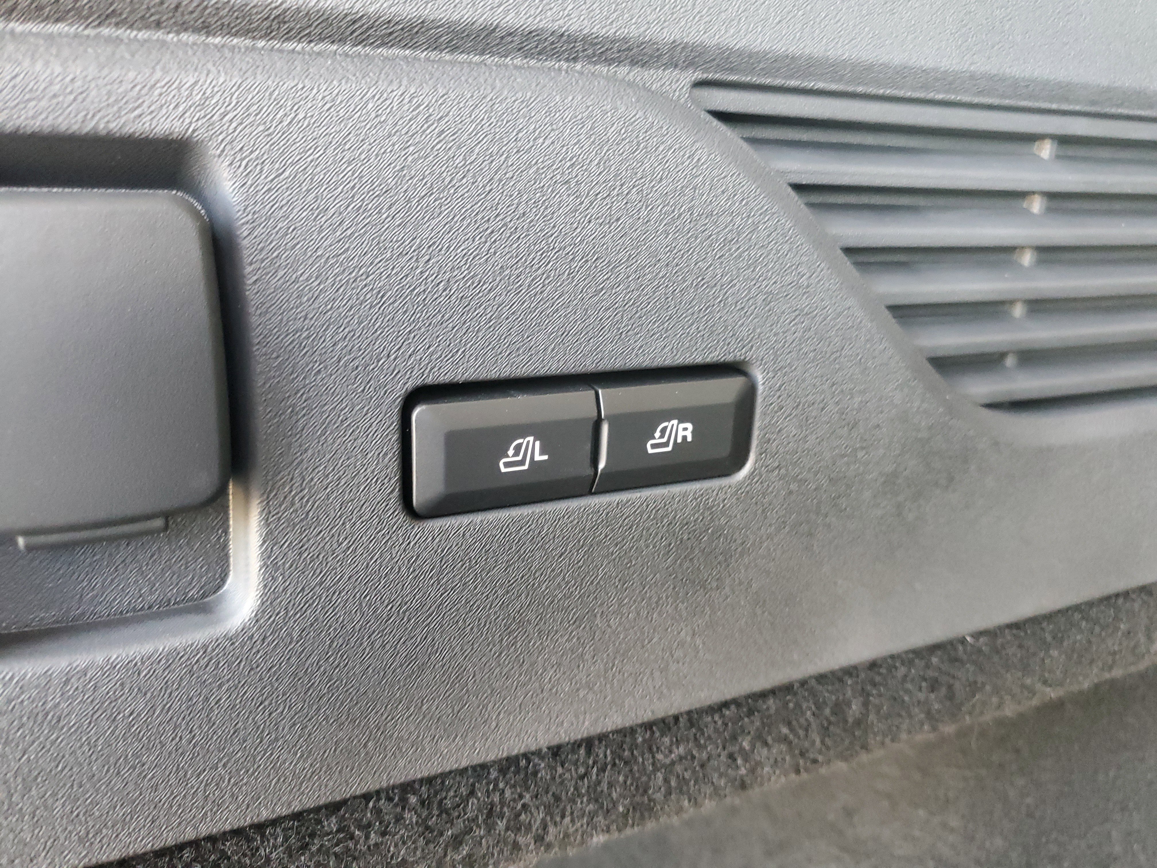 New 2026 Lincoln Nautilus Premier w/ Equipment Group 102A image 32