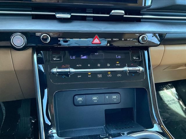 Certified 2023 Kia Carnival EX FWD image 18
