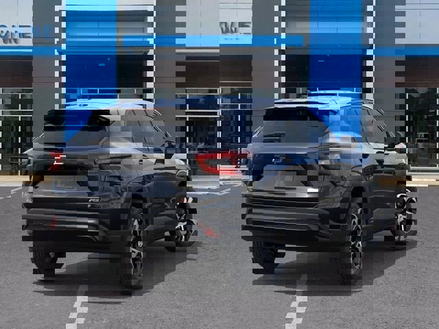 New 2026 Chevrolet Trax RS w/ Sunroof Package FWD image 4