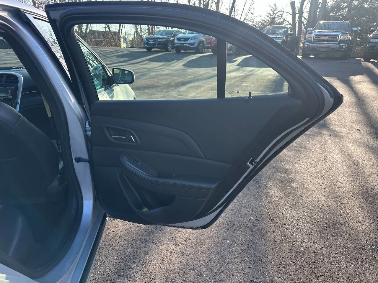 Used 2014 Chevrolet Malibu LT w/ Power Convenience Package image 17