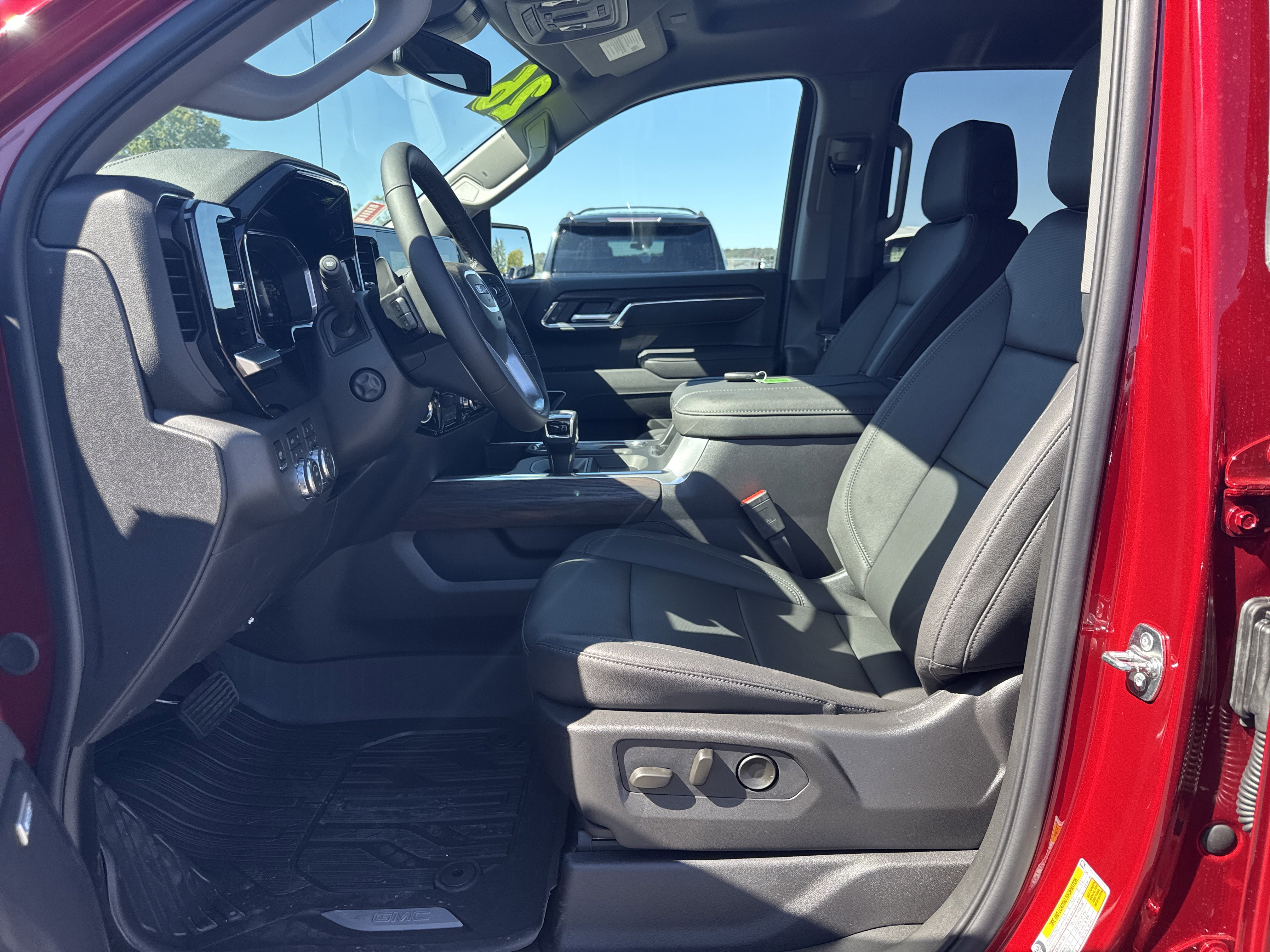 New 2026 GMC Sierra 1500 SLT w/ SLT Premium Package image 11