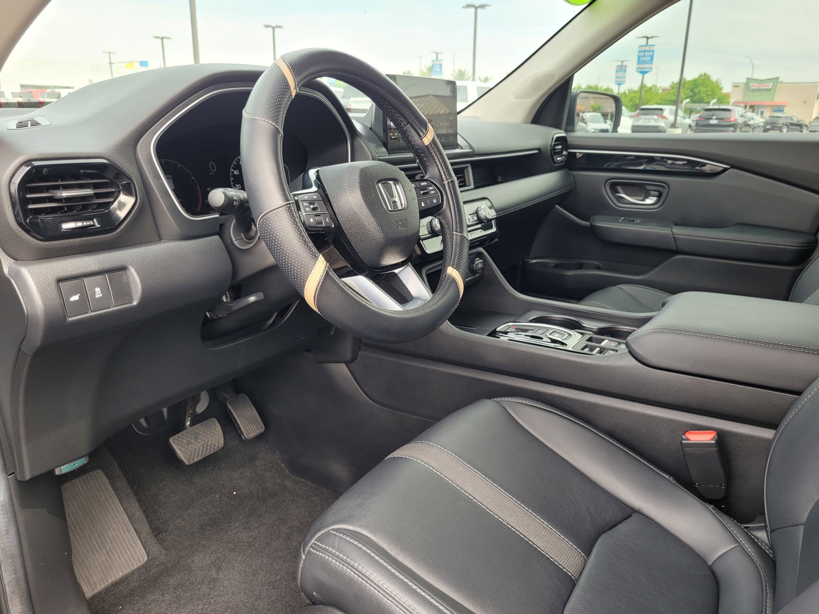 Used 2025 Honda Pilot EX-L image 9