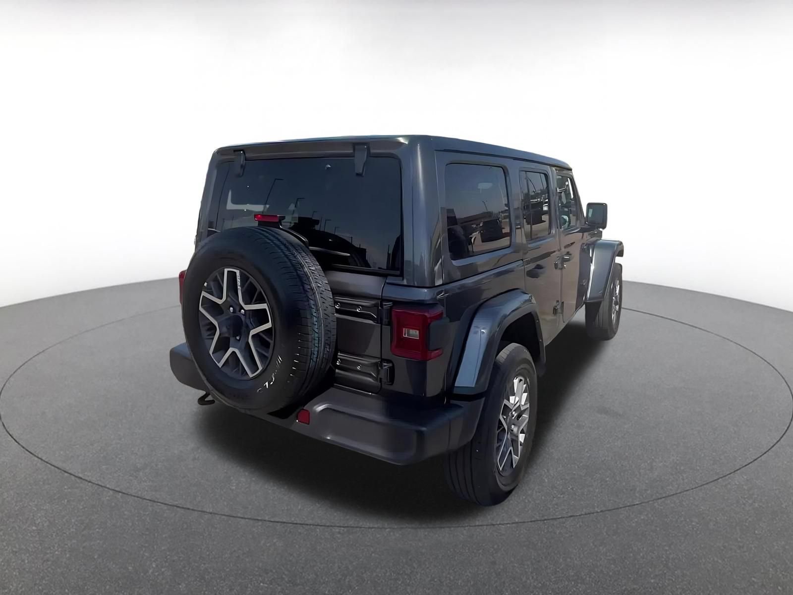 Used 2025 Jeep Wrangler Unlimited Sahara AWD/4WD image 10