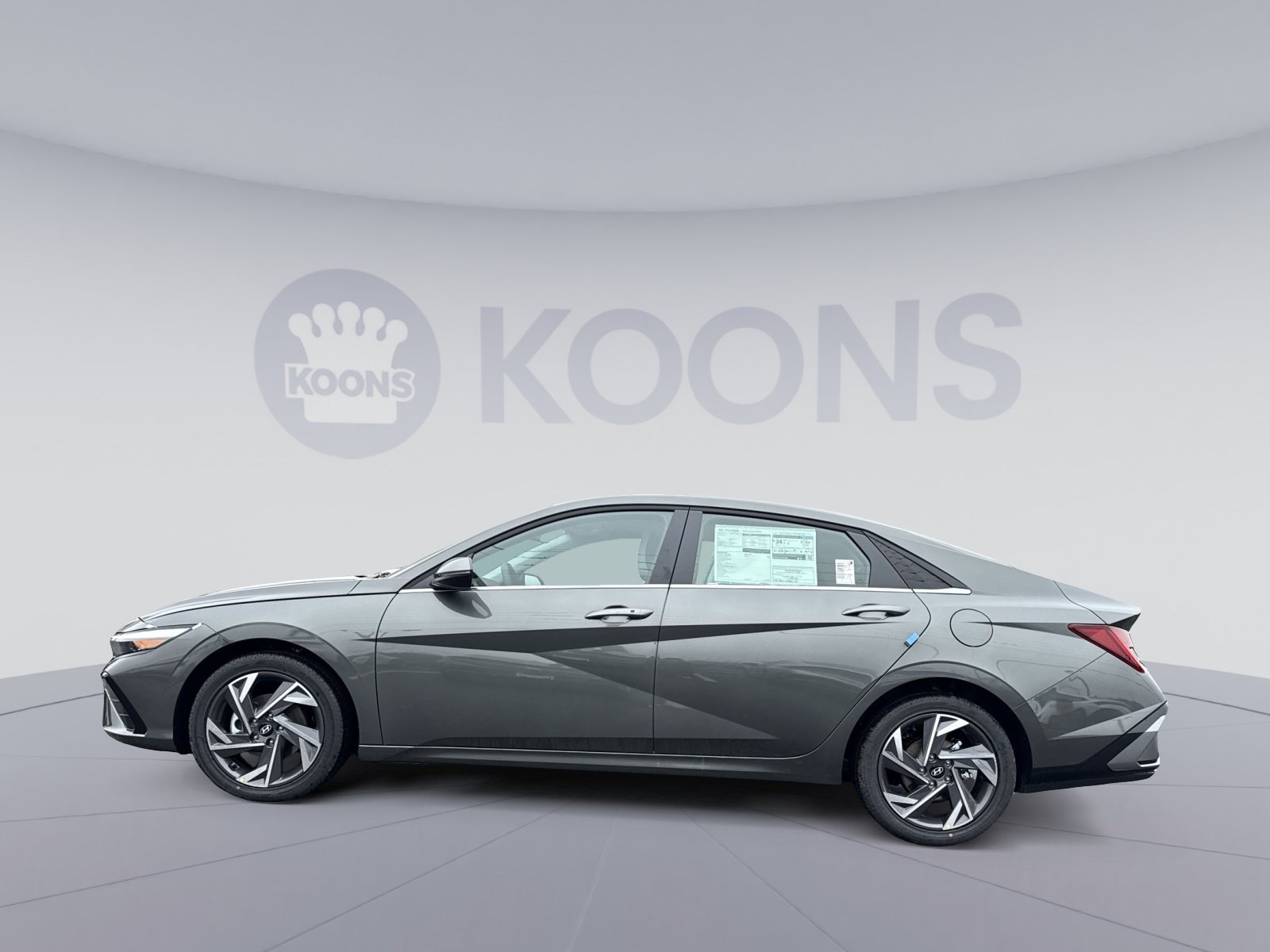 New 2026 Hyundai Elantra Limited FWD image 2