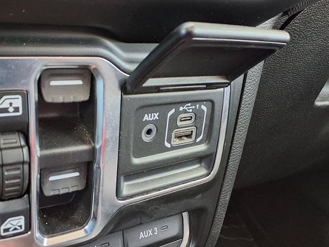 Used 2021 Jeep Wrangler Unlimited Rubicon AWD/4WD image 8