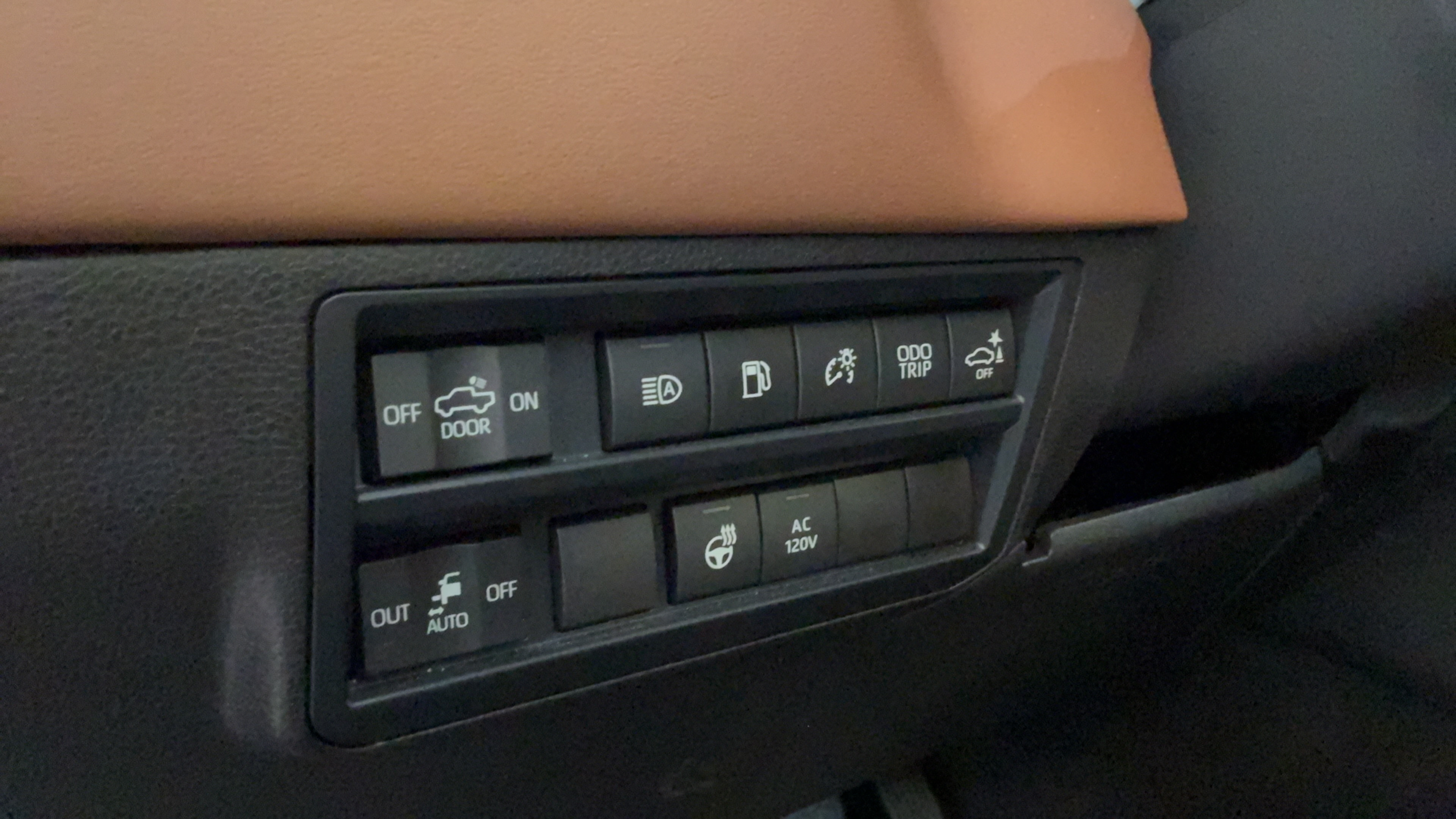 Used 2025 Toyota Tundra 1794 Edition AWD/4WD image 20