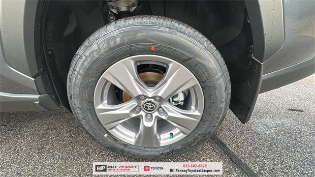 New 2025 Toyota RAV4 XLE image 19