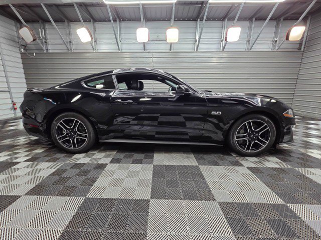 Used 2022 Ford Mustang GT Premium w/ Equipment Group 401A RWD image 9