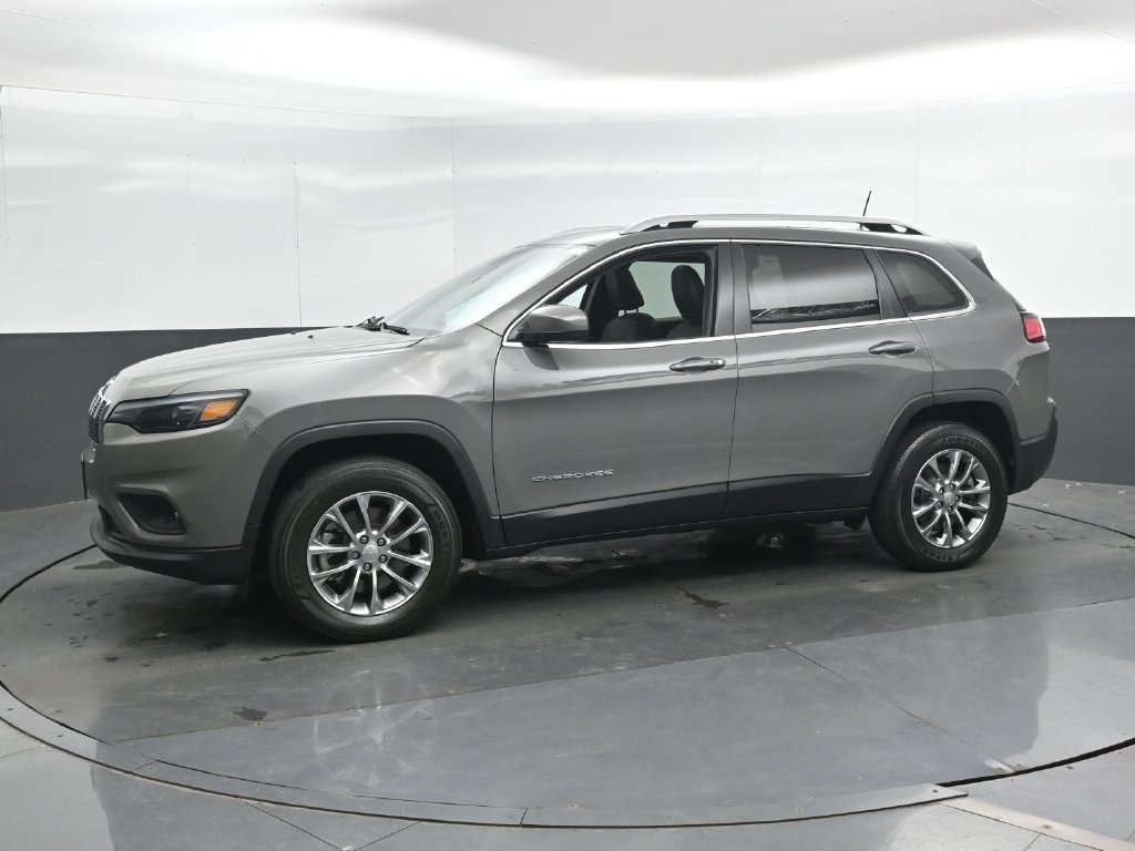 Used 2021 Jeep Cherokee Latitude Lux w/ Sun & Sound Group AWD/4WD image 9