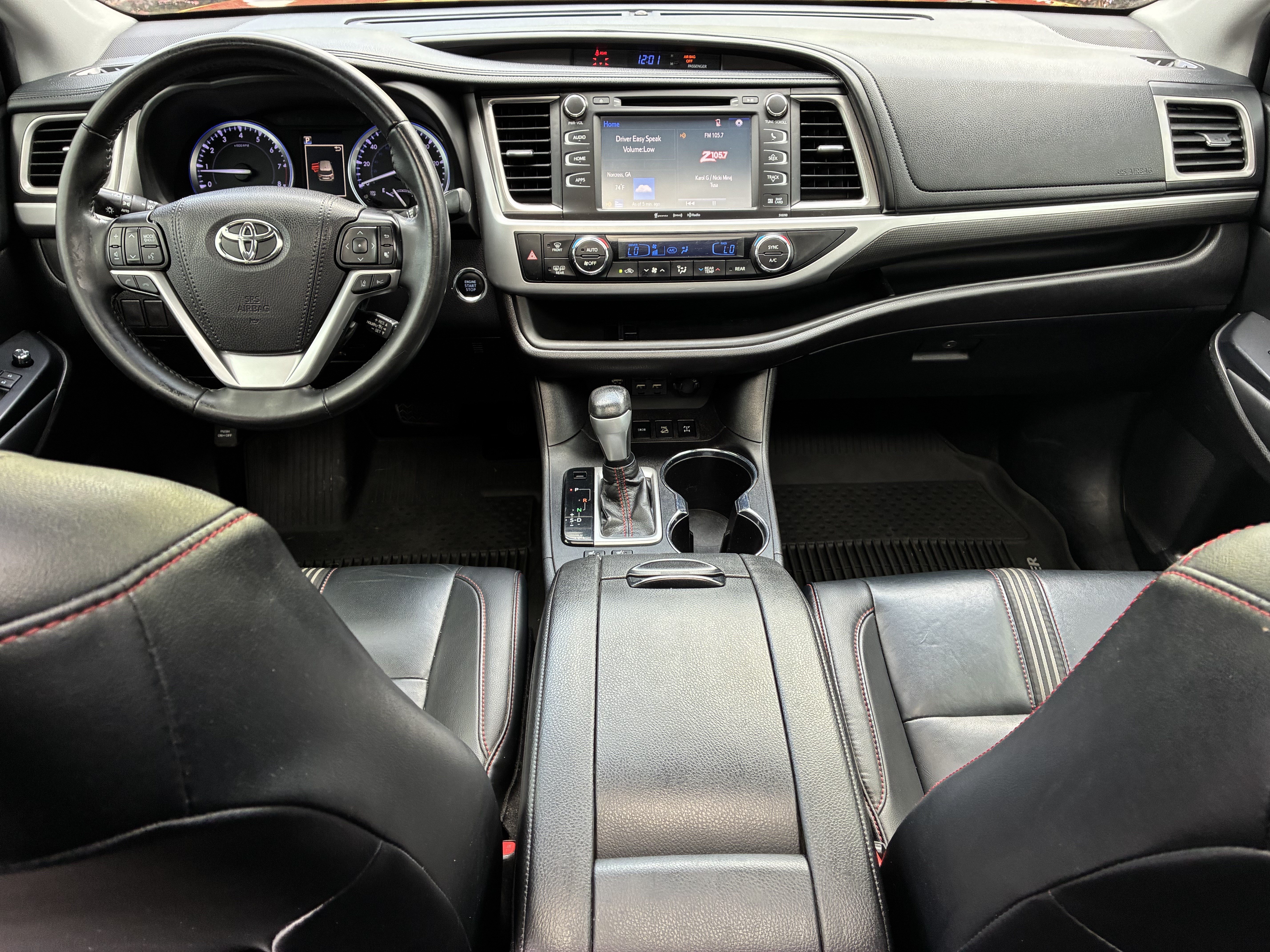 Used 2019 Toyota Highlander SE w/ Nightshade Edition AWD/4WD image 19