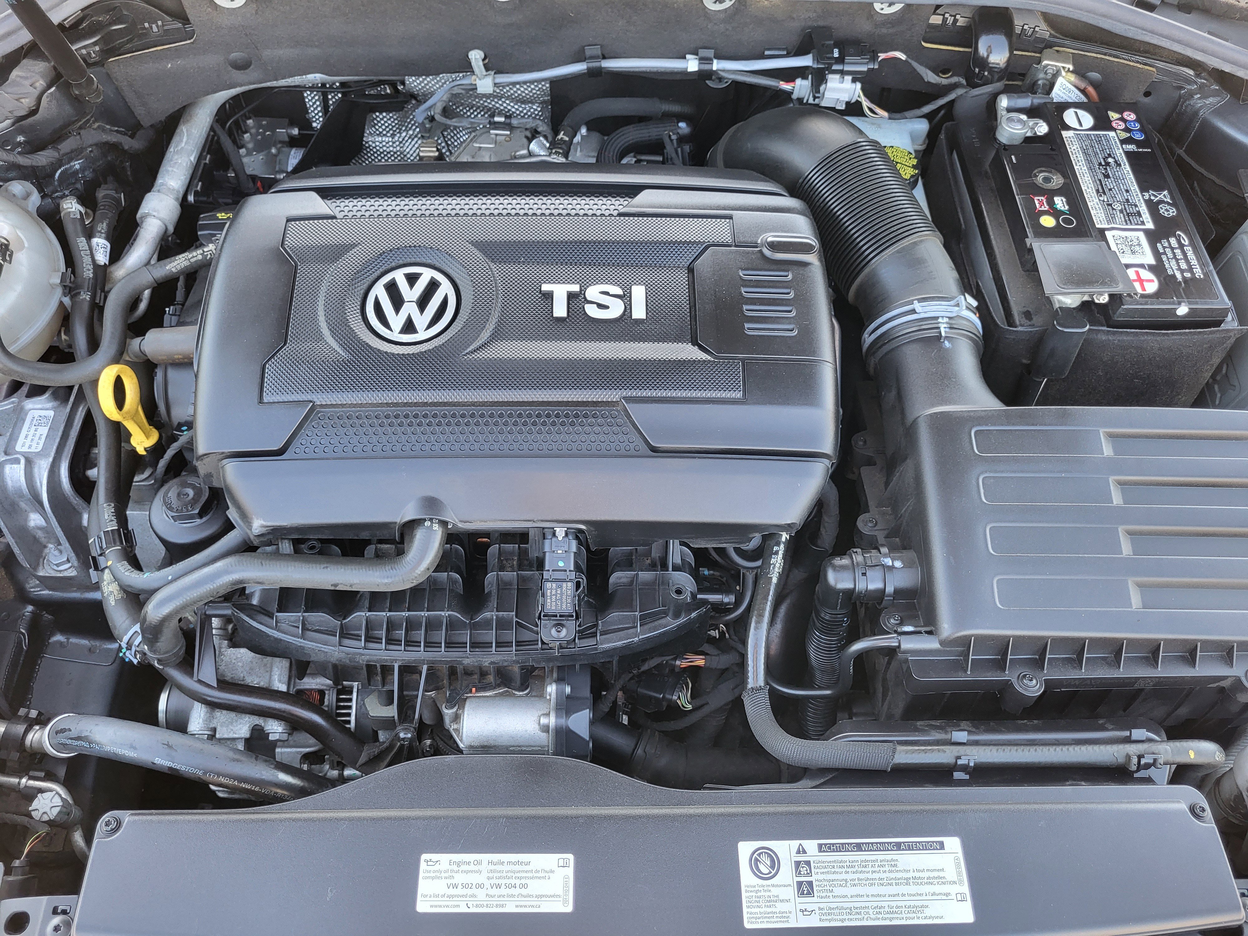 Used 2018 Volkswagen GTI SE w/ SE Leather Package FWD image 25