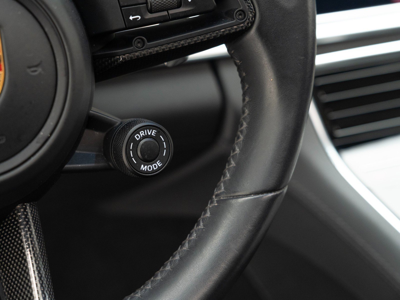 Certified 2021 Porsche Panamera Turbo S image 28