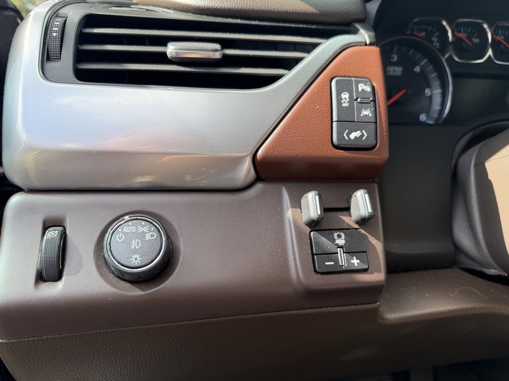 Used 2018 Chevrolet Tahoe Premier image 19