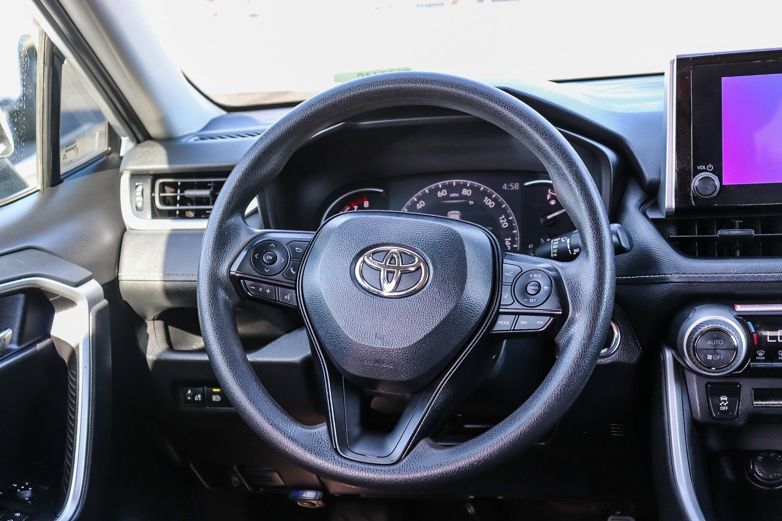 Certified 2024 Toyota RAV4 XLE FWD image 18