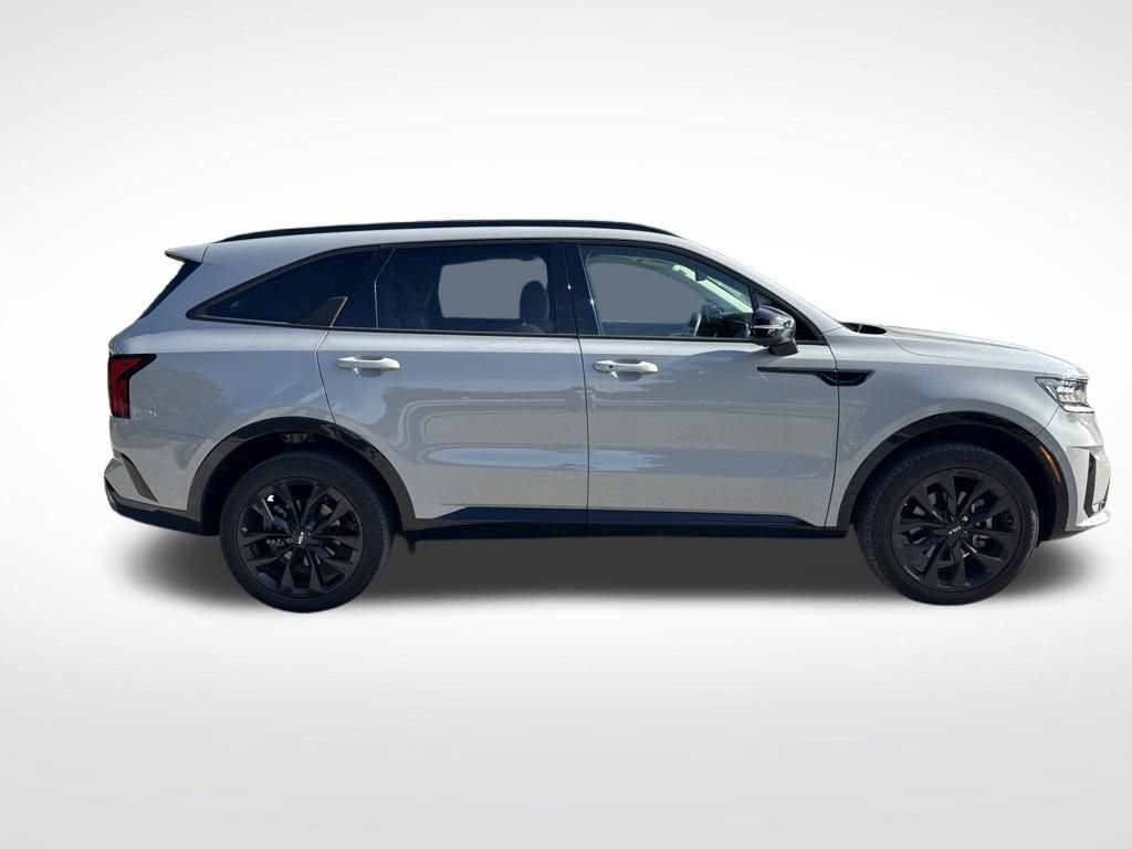 Used 2023 Kia Sorento SX AWD/4WD image 4