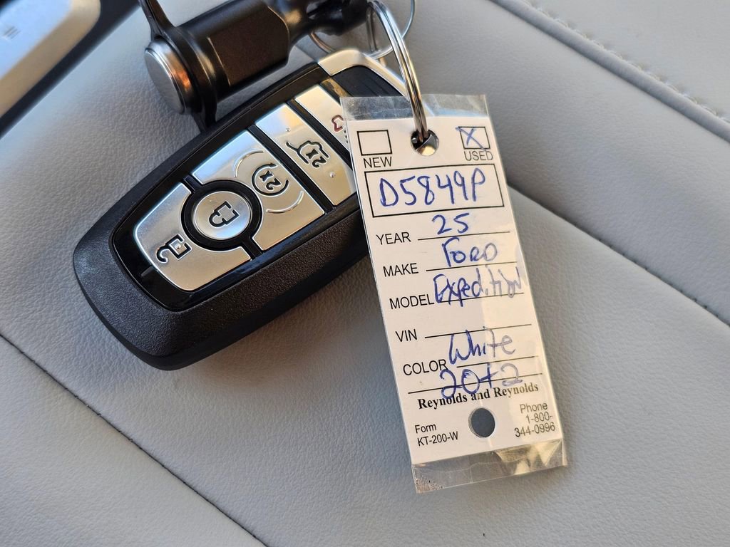 Certified 2025 Ford Expedition Max Platinum image 33