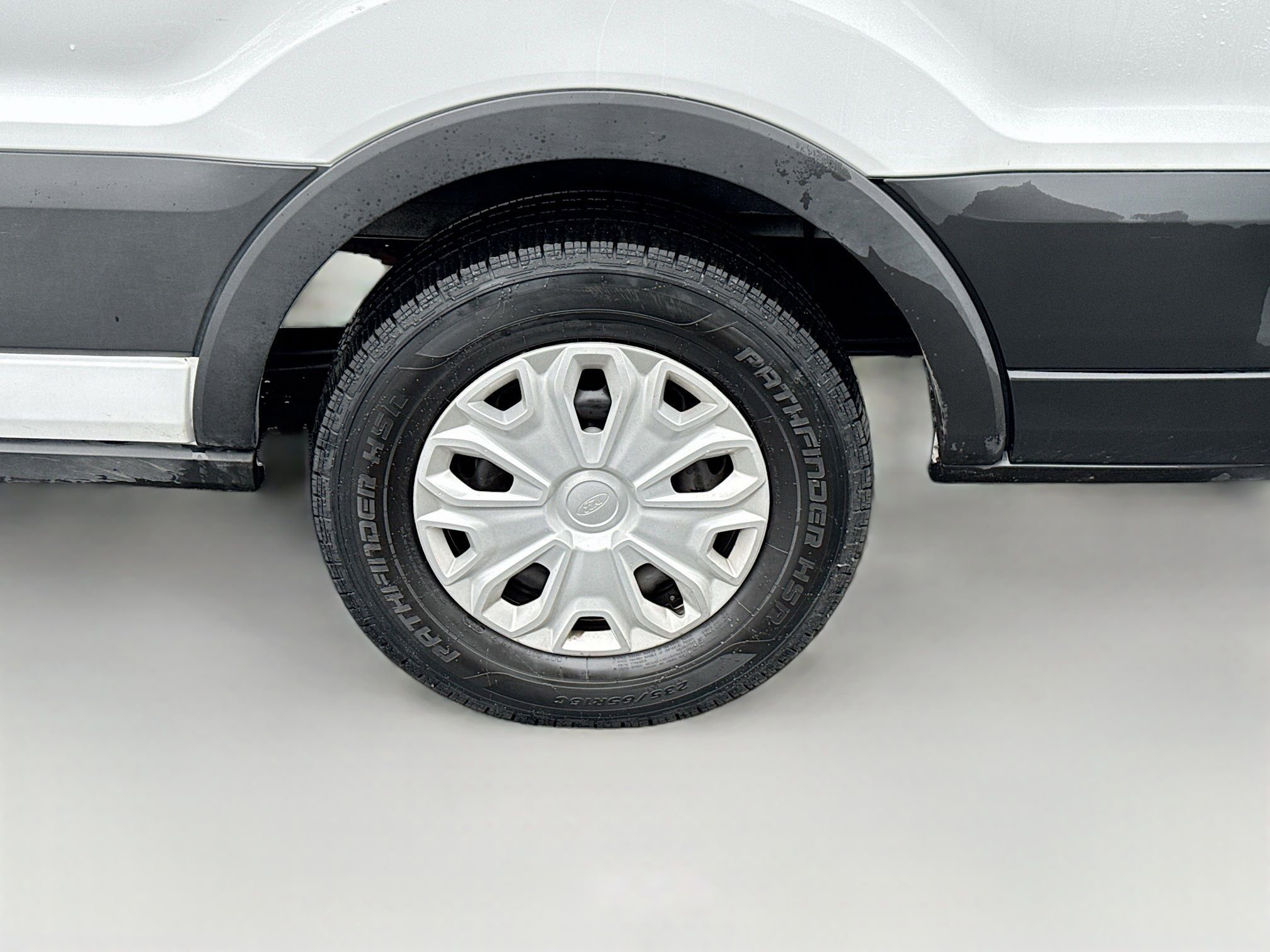 Used 2024 Ford Transit 350 XLT RWD image 9