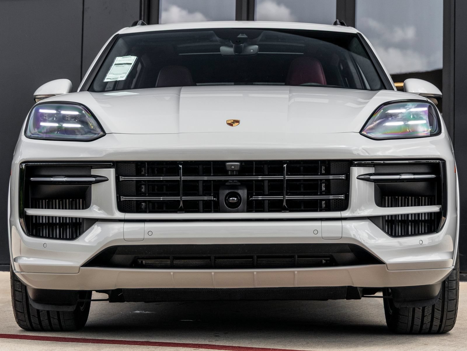 Certified 2025 Porsche Cayenne GTS AWD/4WD image 8