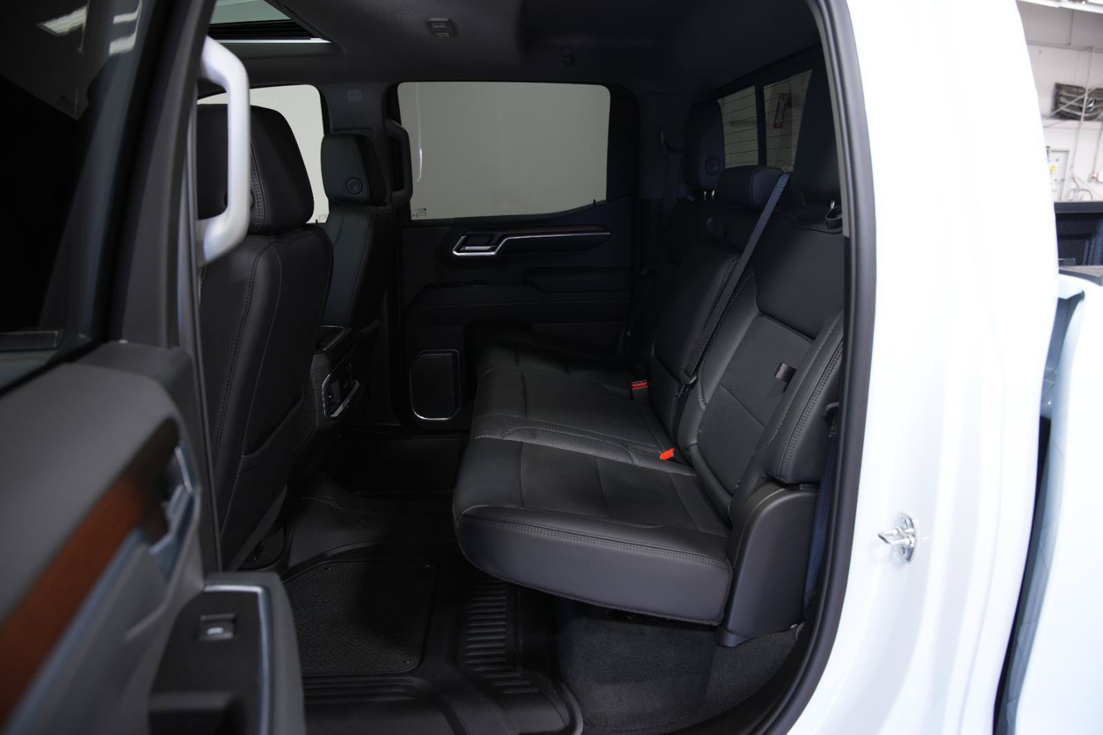 Used 2026 GMC Sierra 1500 Denali AWD/4WD image 26