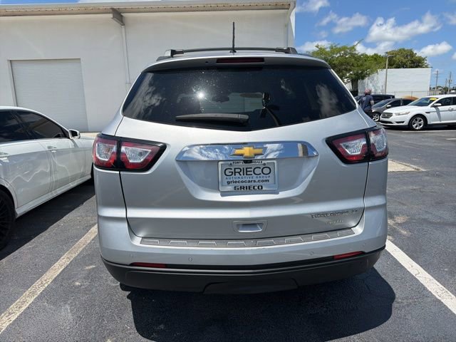 Used 2015 Chevrolet Traverse LT w/ Style and Technology Package FWD image 5
