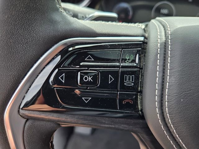 Certified 2023 Jeep Grand Cherokee Overland image 19