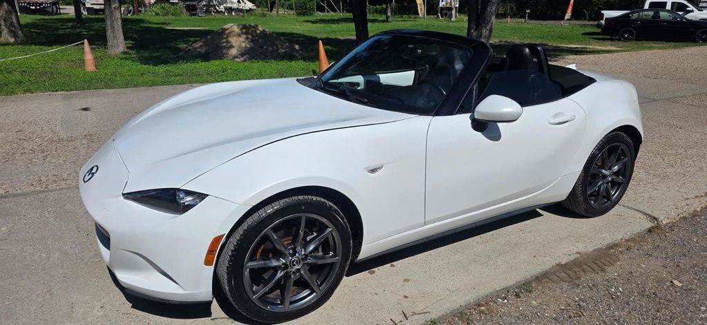 Used 2017 MAZDA MX-5 Miata Grand Touring RWD image 1