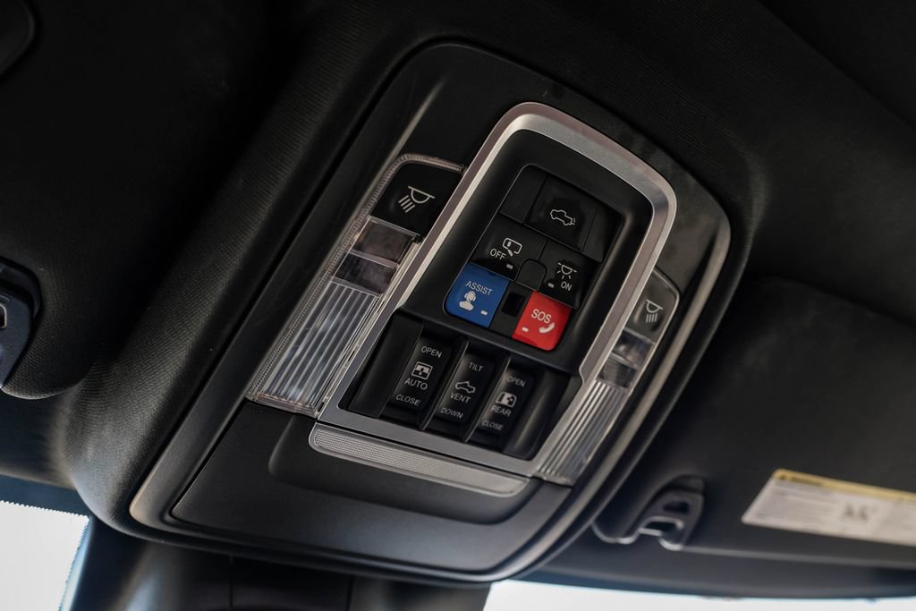 Used 2019 RAM 2500 Limited AWD/4WD image 23