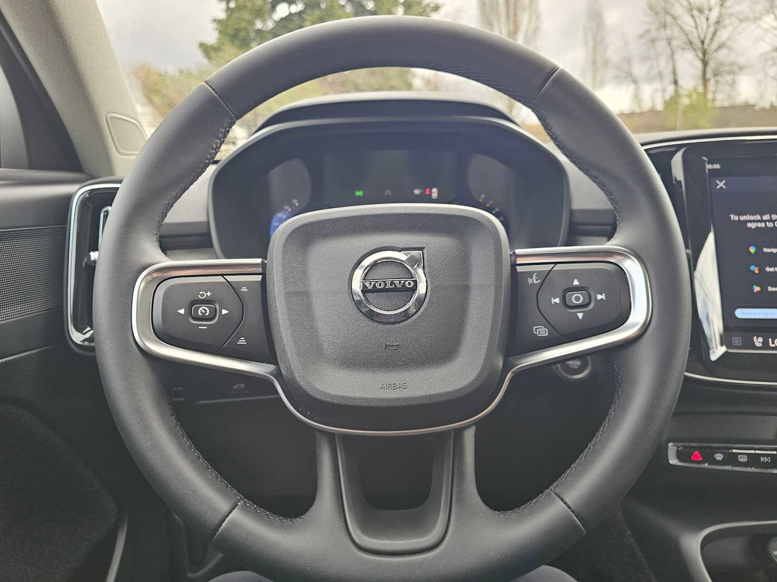 Used 2025 Volvo XC40 B5 Core w/ Protection Package Premier image 23