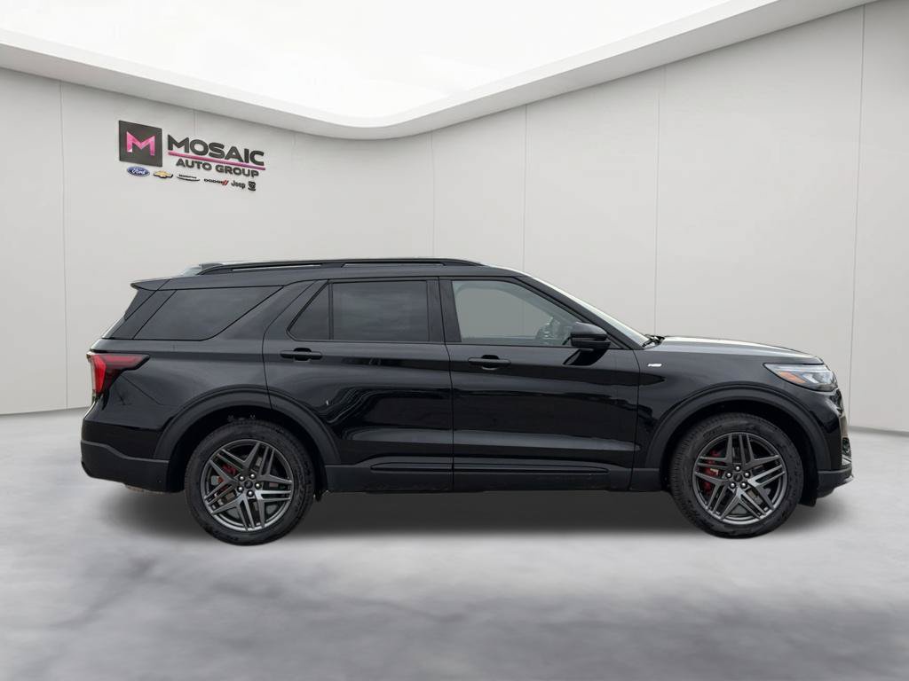 New 2026 Ford Explorer ST-Line w/ ST-Line Street Pack AWD/4WD image 9