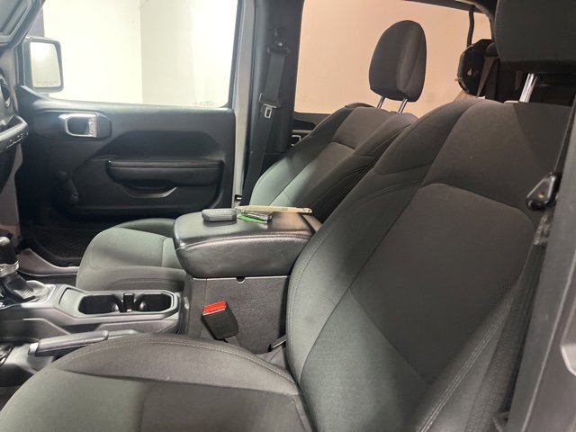 Used 2022 Jeep Wrangler Sport image 8