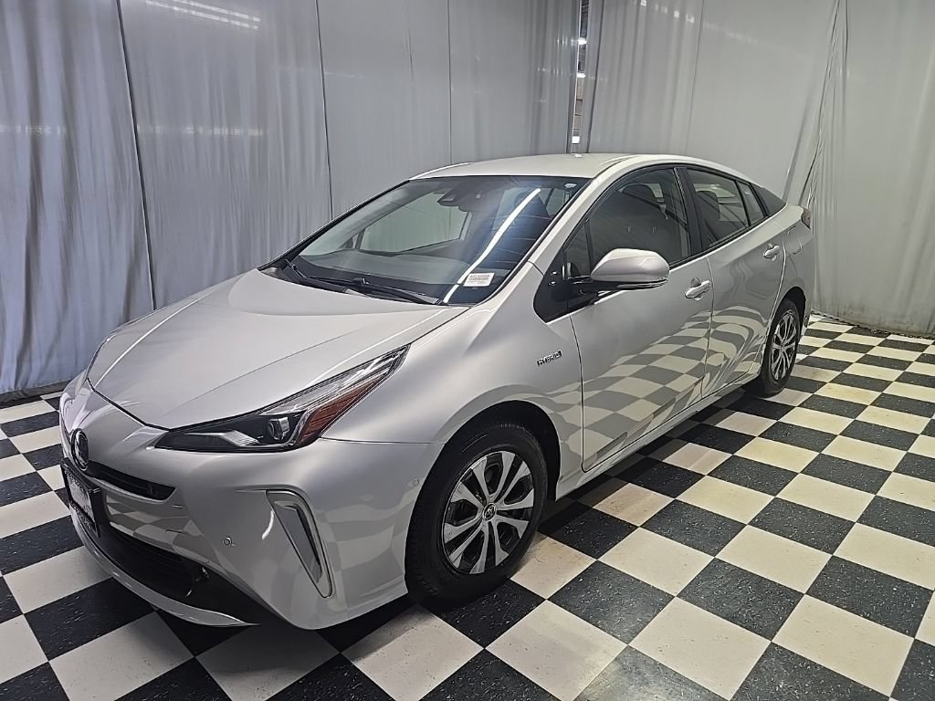 Used 2020 Toyota Prius LE AWD/4WD image 1