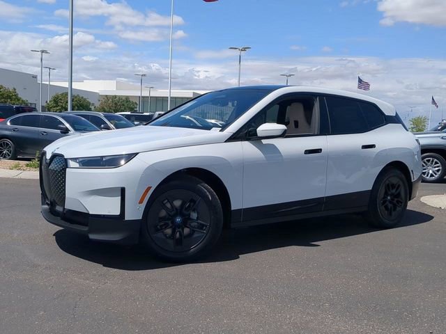 Used 2025 BMW iX xDrive50 w/ Convenience Package image 2