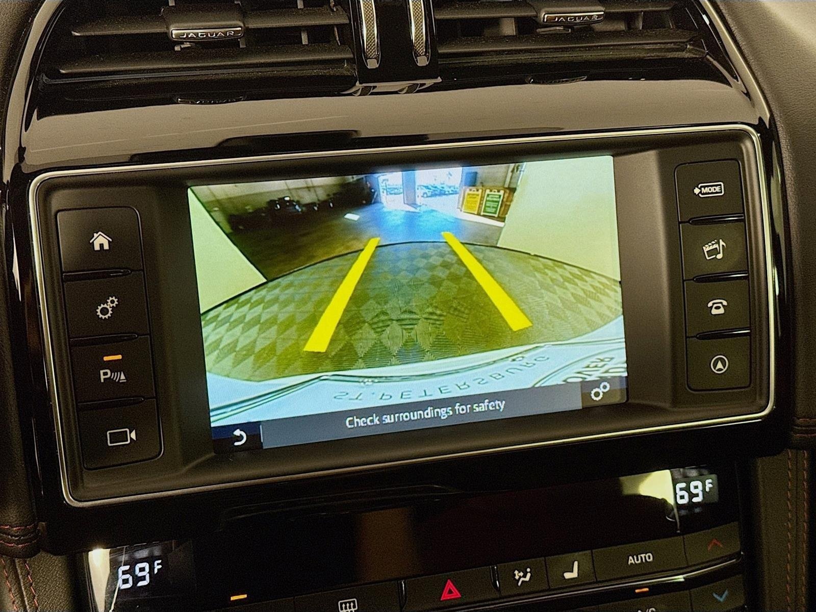 Used 2017 Jaguar F-PACE S image 18