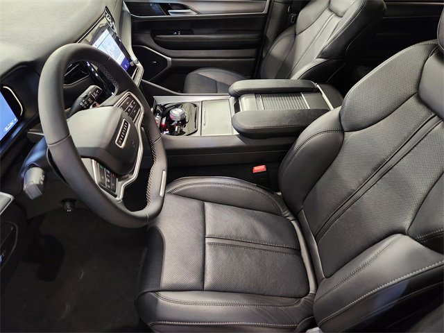 Used 2025 Jeep Wagoneer Series II image 14