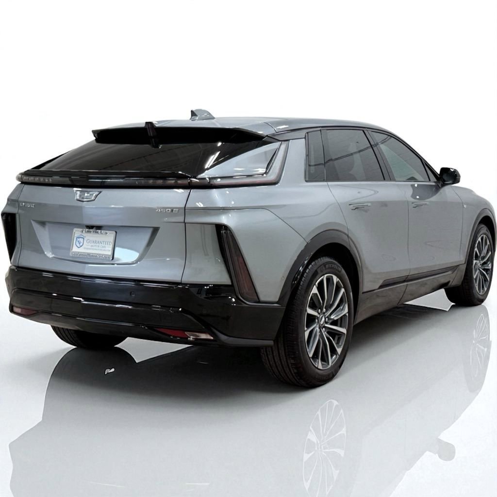 Used 2024 Cadillac Lyriq Sport RWD image 10
