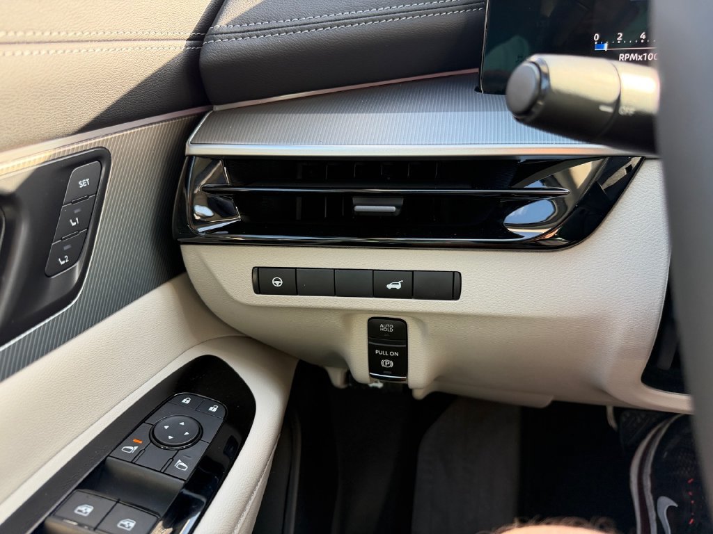 New 2026 Nissan Murano SL AWD/4WD image 10
