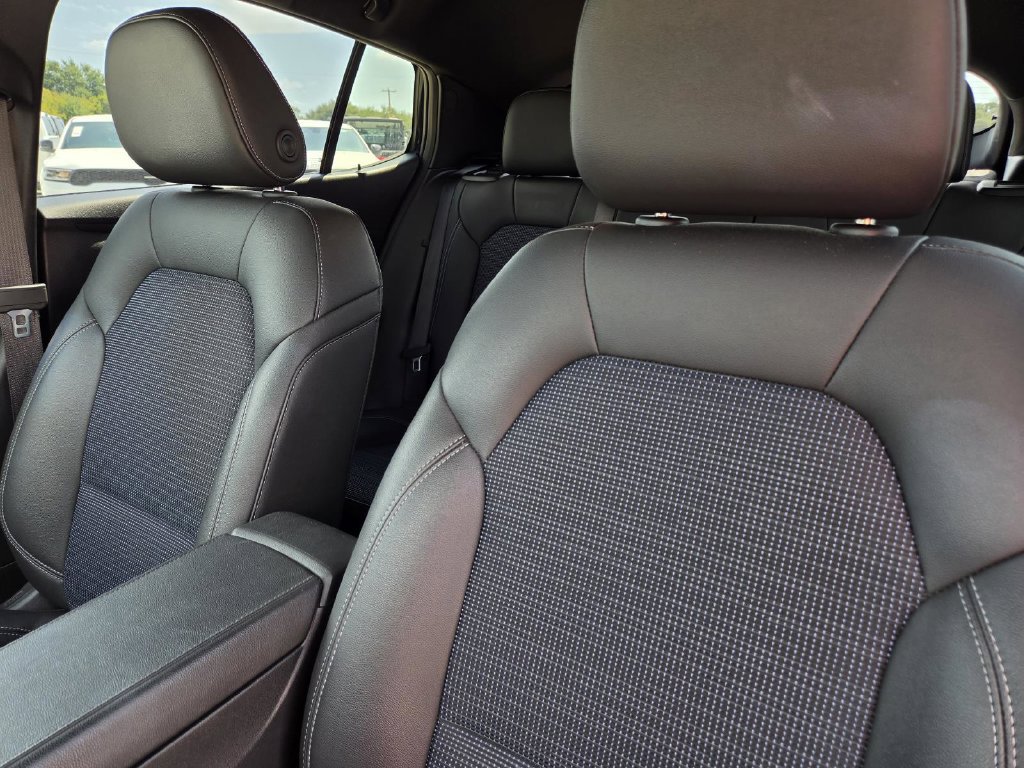 Used 2026 Buick Envista Preferred FWD image 13
