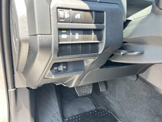 Used 2024 Toyota Tacoma SR w/ SR Upgrade Package AWD/4WD image 34